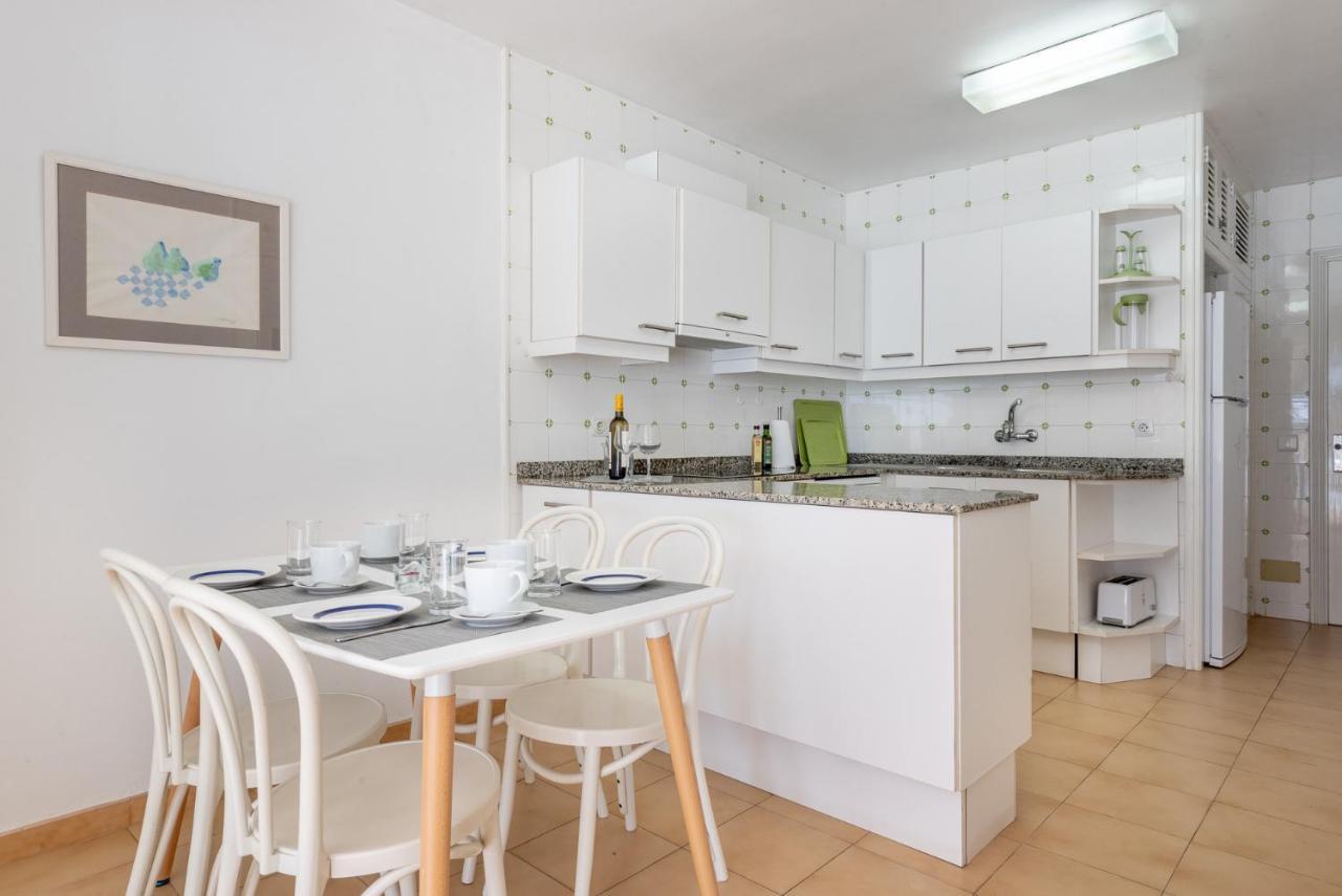 Pins I Mar Apartment Puerto Colom Ngoại thất bức ảnh