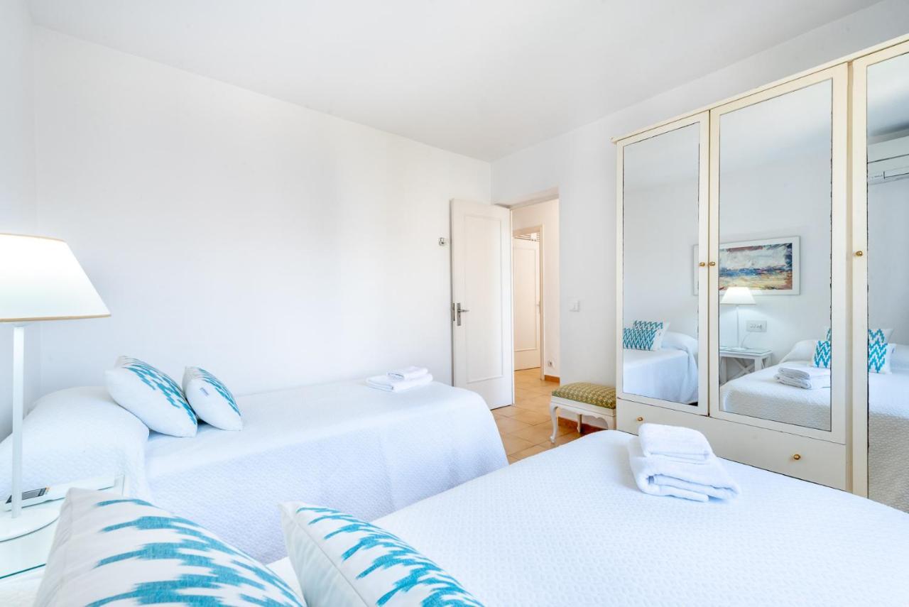 Pins I Mar Apartment Puerto Colom Ngoại thất bức ảnh