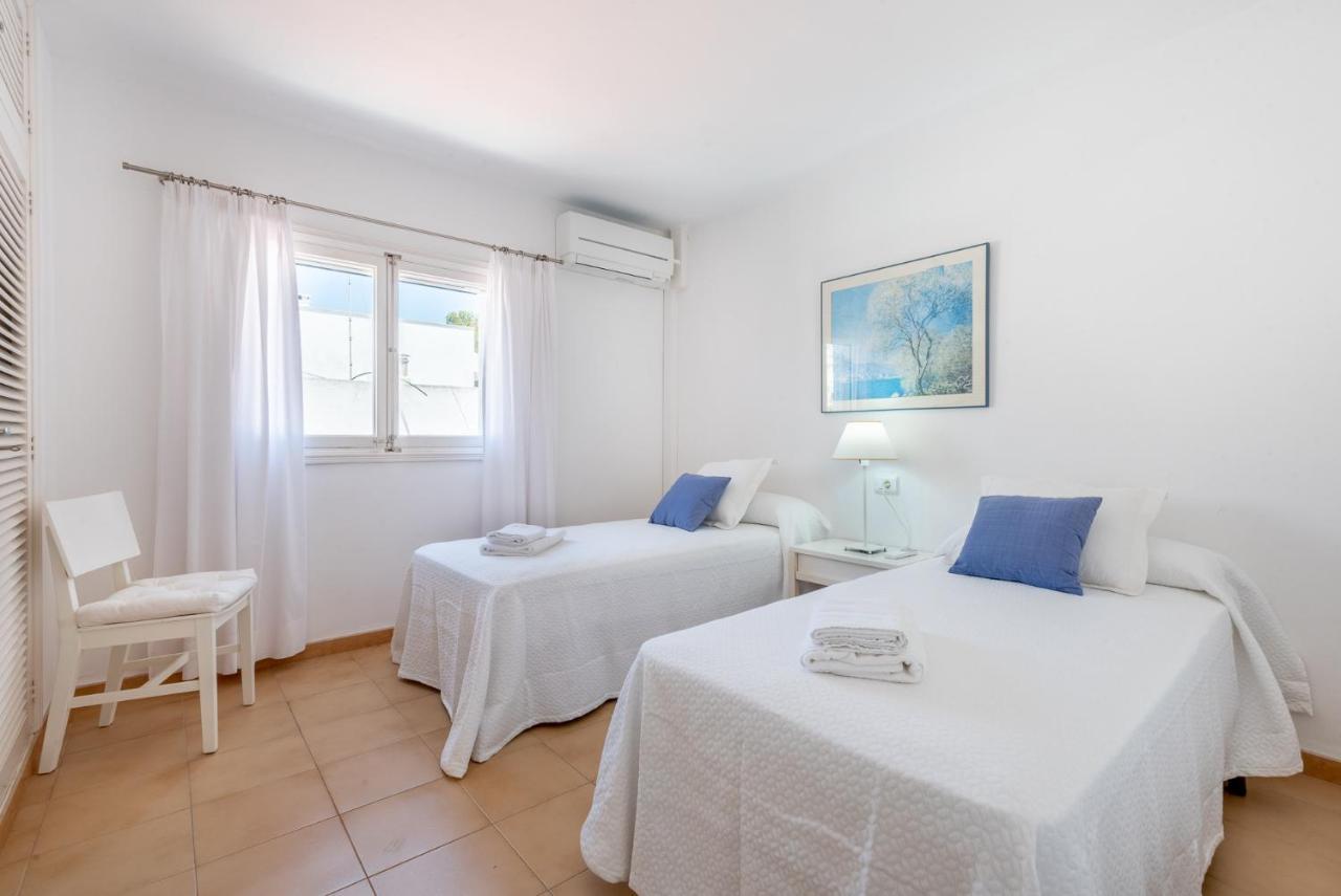 Pins I Mar Apartment Puerto Colom Ngoại thất bức ảnh